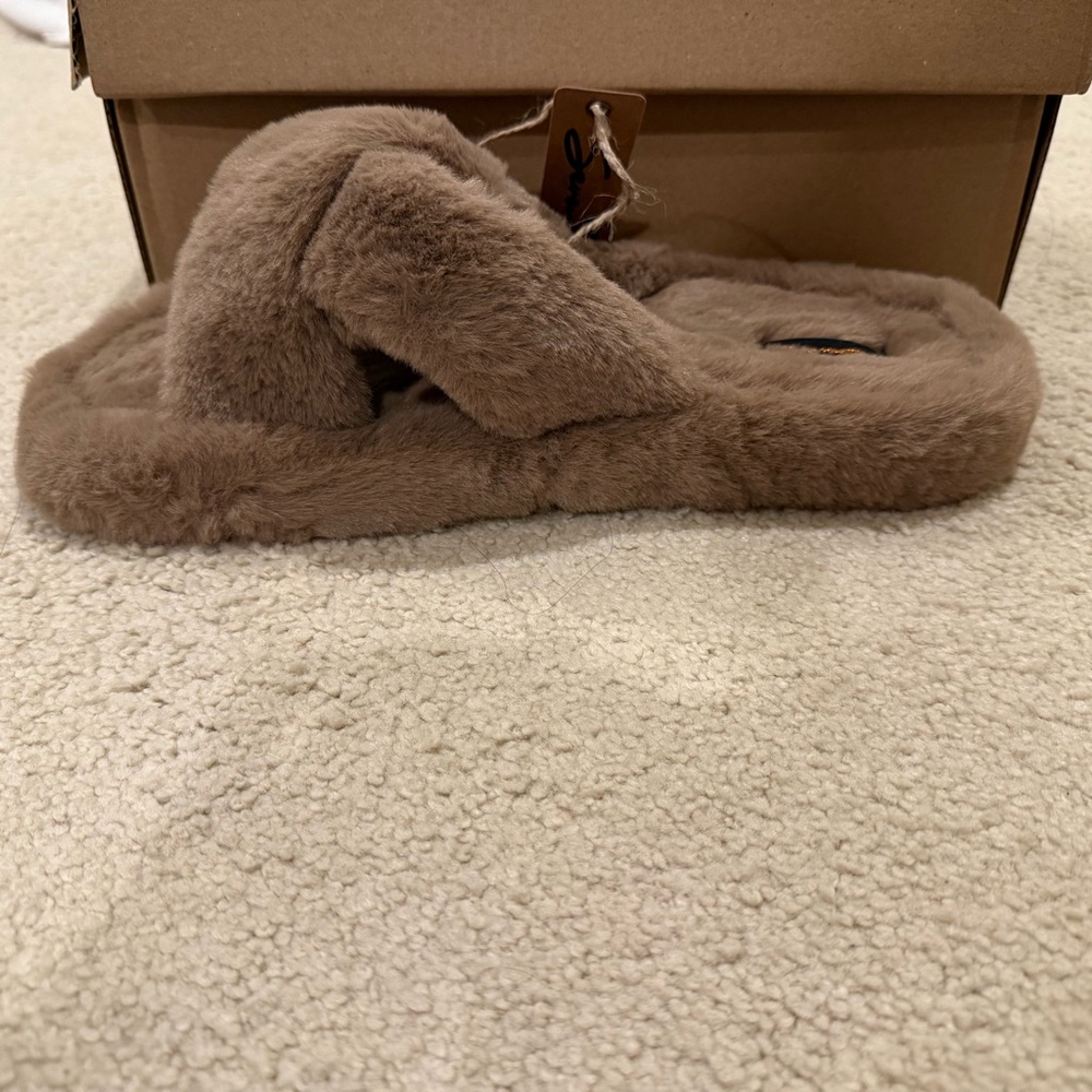 Seven7Footwear Kiki Faux Mink Slip-on Slipper size 11 brown NWT